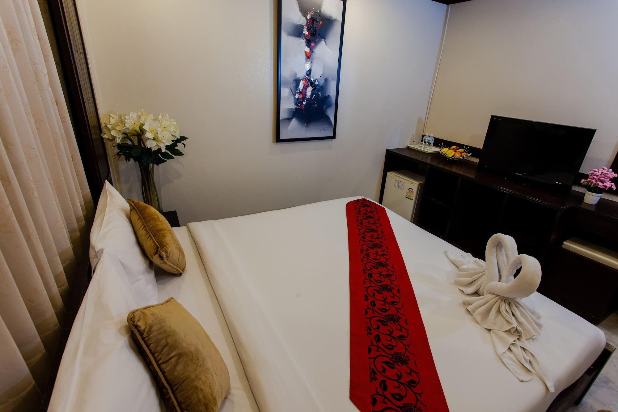 @ White Patong Otel Dış mekan fotoğraf