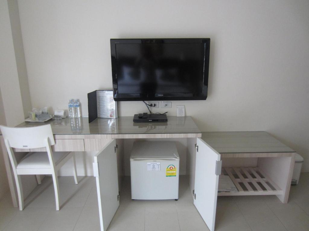 @ White Patong Otel Dış mekan fotoğraf