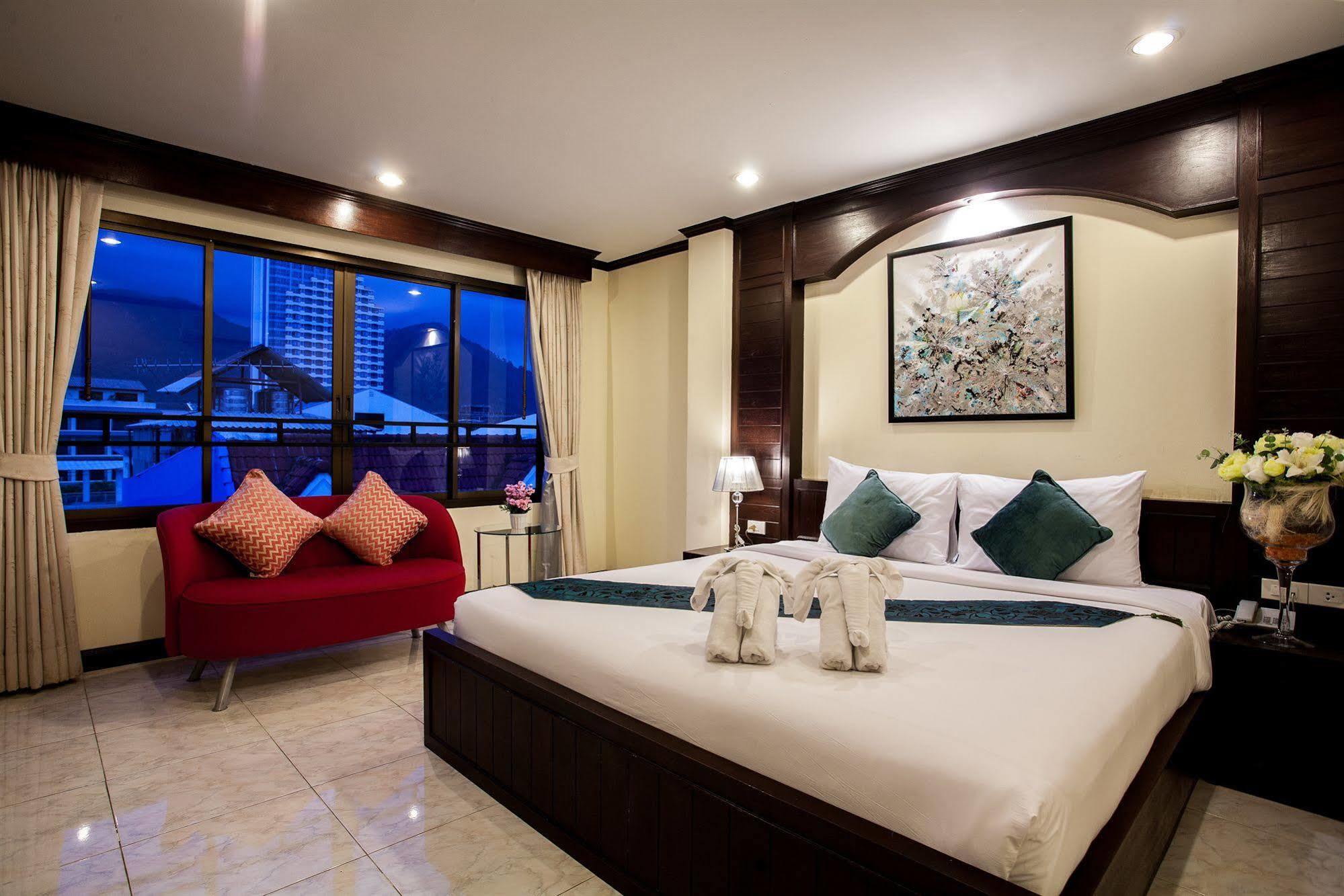 @ White Patong Otel Dış mekan fotoğraf